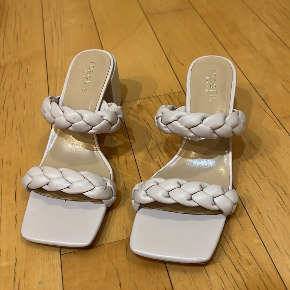 Torgeis Slip-on Block Heels, Braided Accent Size 7.5 - Picture 4 of 6